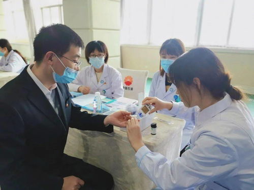 愛心永恒，健康加油——甘肅寶石花醫院健康咨詢義診活動走進中國石油甘肅銷售公司